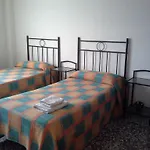 Lacasta בית הארחה *